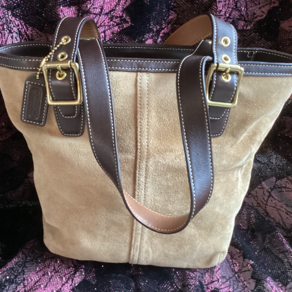 Vintage Coach Hampton Tan Suede Leather Handbag - Picture 2 of 11